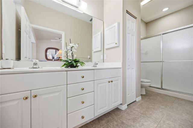 115 WOODBRIDGE DRIVE 201, Venice, FL 34293