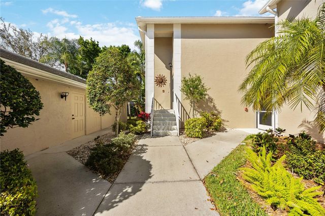 115 WOODBRIDGE DRIVE 201, Venice, FL 34293