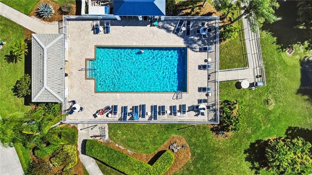 115 WOODBRIDGE DRIVE 201, Venice, FL 34293