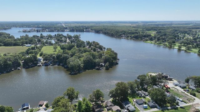 4954 E Bayfront Court, Monticello, IN 47960