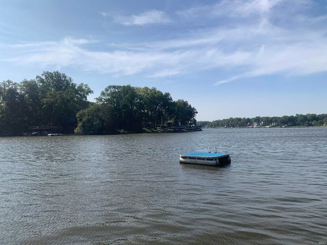 4954 E Bayfront Court, Monticello, IN 47960