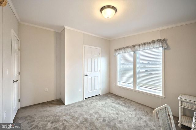 723 LAKE DR, Mount Wolf, PA 17347