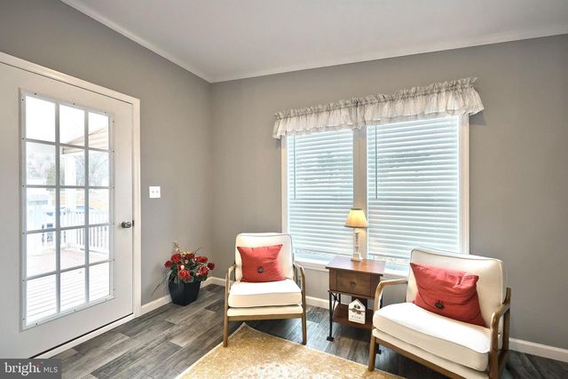 723 LAKE DR, Mount Wolf, PA 17347