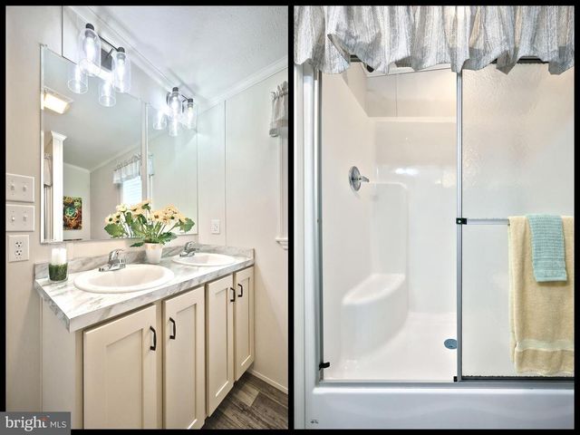 723 LAKE DR, Mount Wolf, PA 17347