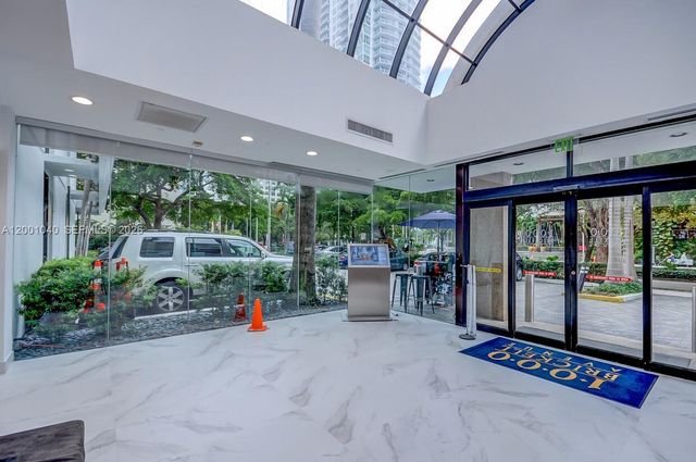 1000 Brickell Ave 2F, Miami, FL 33131