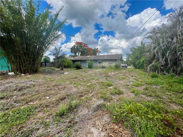 213 Lincoln AVE, Lehigh Acres, FL 33936
