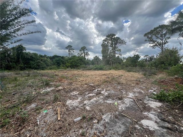 213 Lincoln AVE, Lehigh Acres, FL 33936