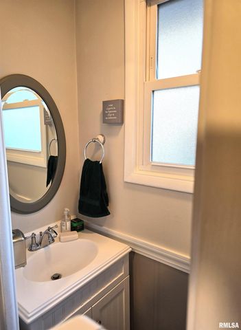 4 CRIMSON Court, Pekin, IL 61554