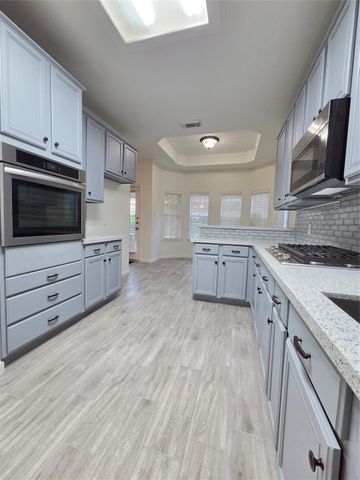 31330 Capella Circle, Tomball, TX 77375