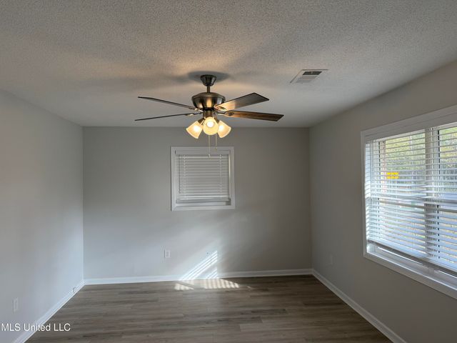 2513 Knox Street, Gulfport, MS 39503