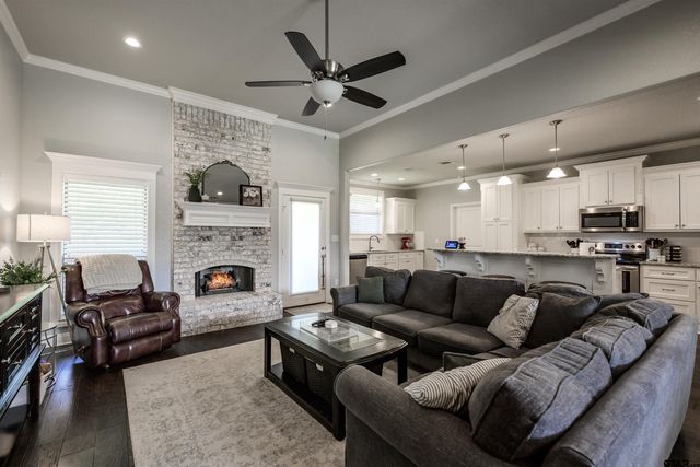 7322 Harpers Ridge Ln, Tyler, TX 75703