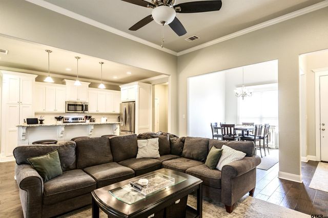 7322 Harpers Ridge Ln, Tyler, TX 75703