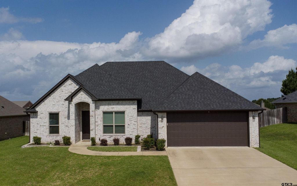 7322 Harpers Ridge Ln, Tyler, TX 75703