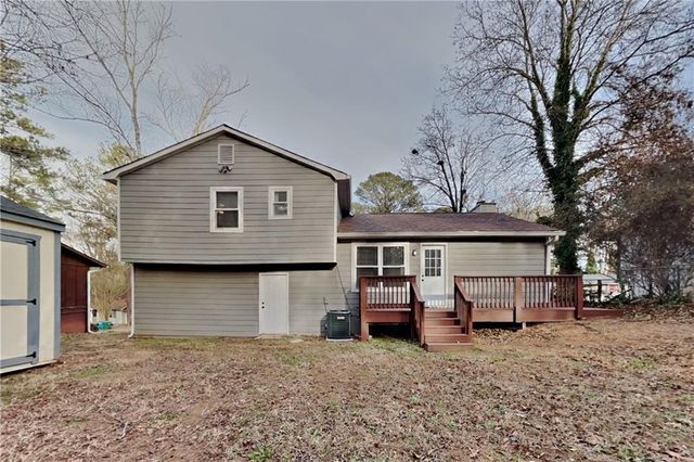 3919 Valley Brook Road, Snellville, GA 30039
