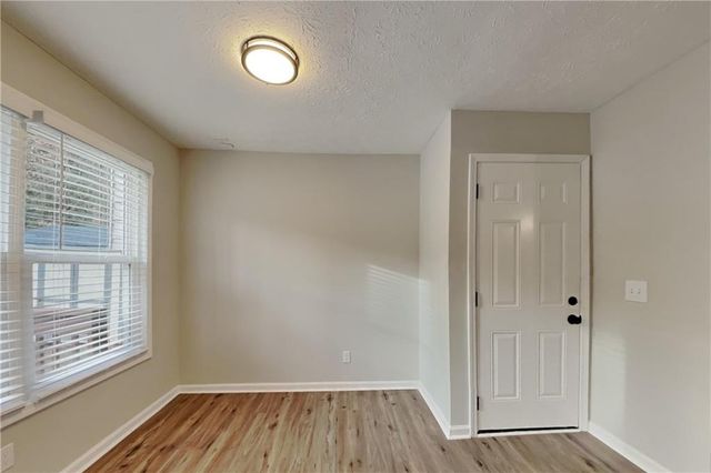 3919 Valley Brook Road, Snellville, GA 30039