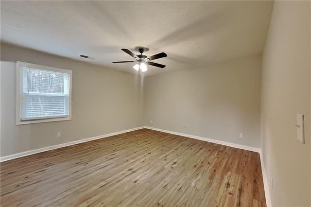 3919 Valley Brook Road, Snellville, GA 30039