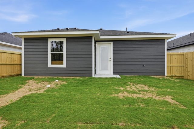 1012 S 1st Street, Sherman, TX 75090