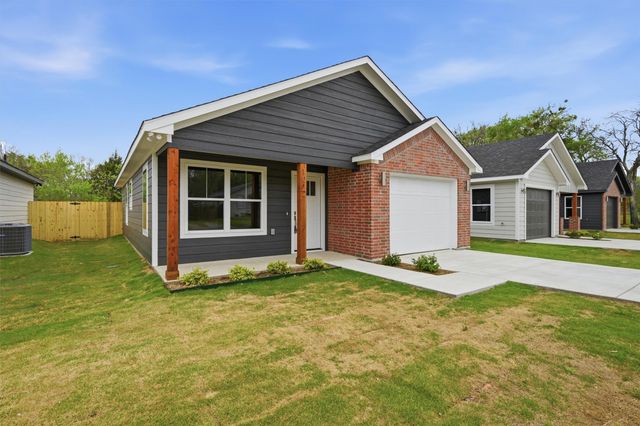 1012 S 1st Street, Sherman, TX 75090