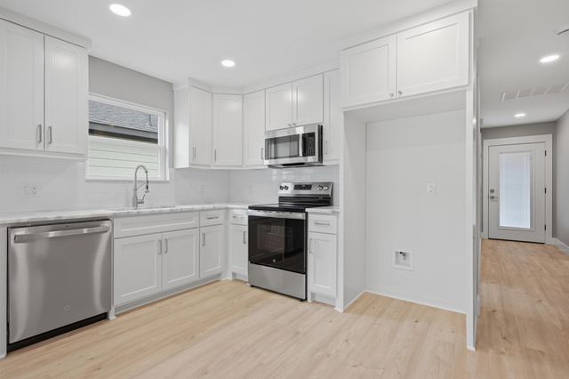 1012 S 1st Street, Sherman, TX 75090