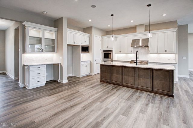 5843 Marcella Way, North Ridgeville, OH 44039