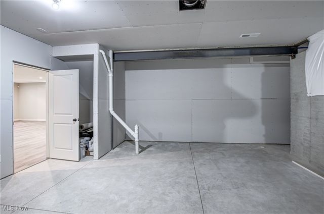 5843 Marcella Way, North Ridgeville, OH 44039