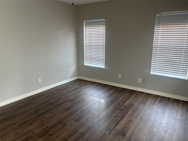 5704 Hiett Court, Fort Worth, TX 76112