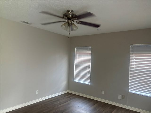 5704 Hiett Court, Fort Worth, TX 76112