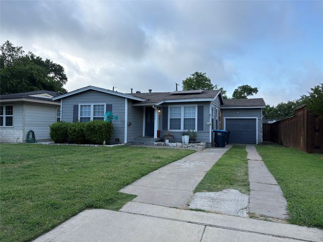 5704 Hiett Court, Fort Worth, TX 76112