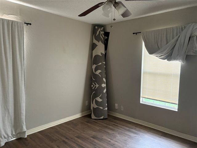 5704 Hiett Court, Fort Worth, TX 76112