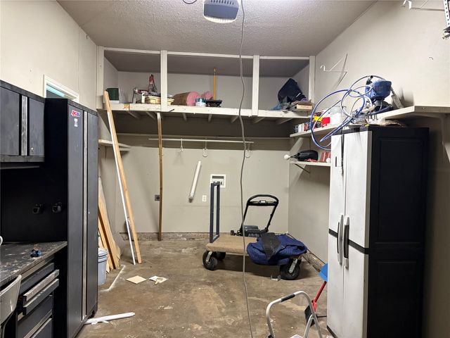 5704 Hiett Court, Fort Worth, TX 76112