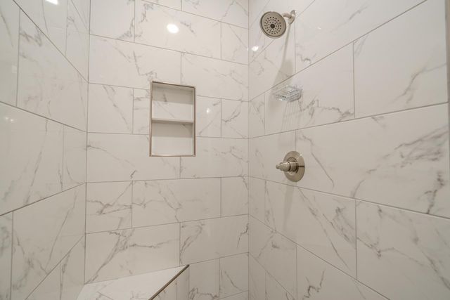 190 CORDOVA CV, Savannah, TN 38372