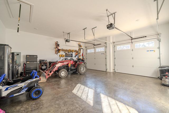 190 CORDOVA CV, Savannah, TN 38372