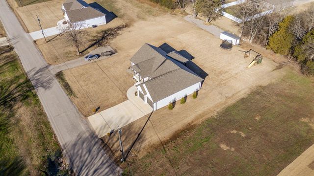 190 CORDOVA CV, Savannah, TN 38372