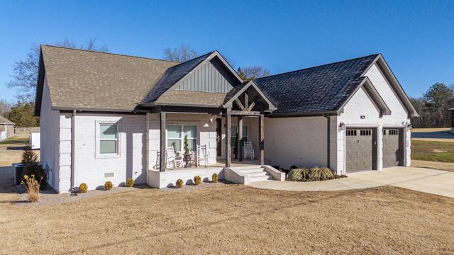 190 CORDOVA CV, Savannah, TN 38372