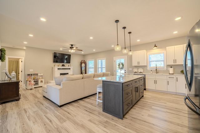 190 CORDOVA CV, Savannah, TN 38372