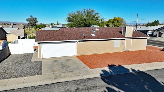 3625 N Willow Rd., Kingman, AZ 86409