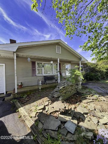 1616 2nd Avenue, Toms River, NJ 08757