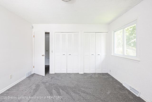 3824 Schlee Street, Lansing, MI 48910