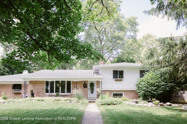 3824 Schlee Street, Lansing, MI 48910