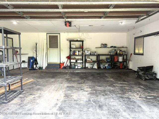 3824 Schlee Street, Lansing, MI 48910