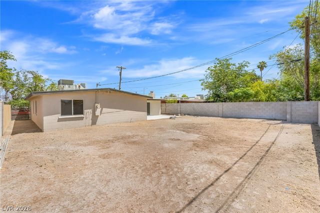 3504 Chevy Chase Avenue, Las Vegas, NV 89110