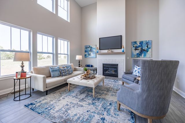5916 Woody Creek Lane, Bettendorf, IA 52722