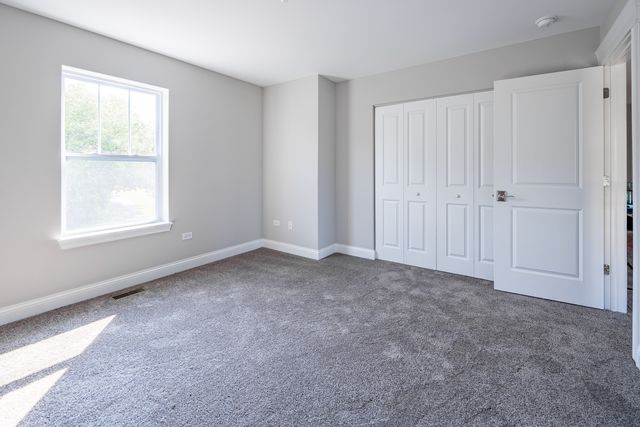 5916 Woody Creek Lane, Bettendorf, IA 52722
