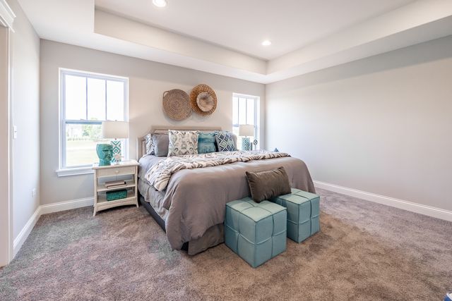 5916 Woody Creek Lane, Bettendorf, IA 52722
