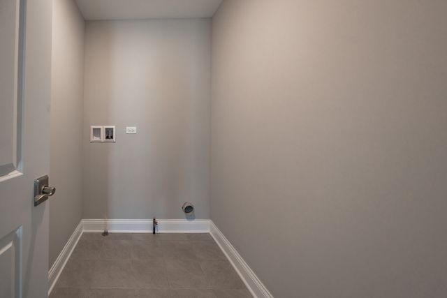 5916 Woody Creek Lane, Bettendorf, IA 52722
