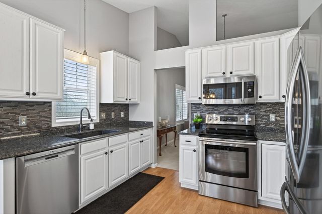 16103 70th Place N, Maple Grove, MN 55311