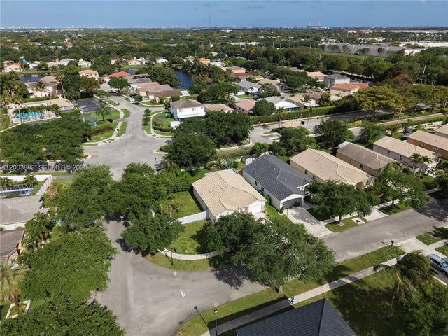 2411 SW 103rd Way, Miramar, FL 33025