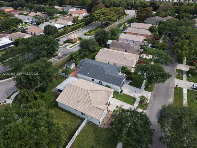 2411 SW 103rd Way, Miramar, FL 33025