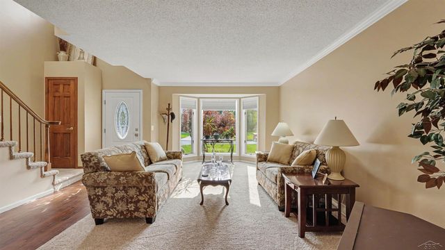 2815 Dunkirk Drive, Saginaw Twp, MI 48603