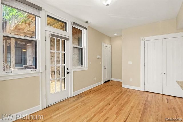 615 W Hancock Street, Detroit, MI 48201